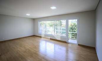 Imagem 2: Casa à Venda - Bosque da Saúde, 3 Quartos, 351 m2