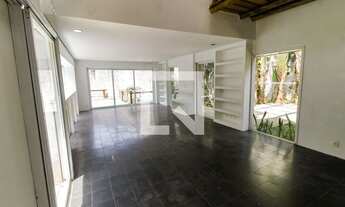 Imagem: Casa à Venda - Morumbi, 3 Quartos, 335