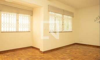 Imagem 2: Casa à Venda - Saúde, 3 Quartos, 390 m2