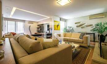 Imagem: Casa à Venda - Alto de Pinheiros, 4 Quartos