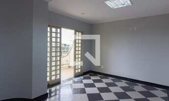 Imagem 2: Casa à Venda - Itaquera, 3 Quartos, 344 m2