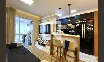 Imagem 2: Apartamento à Venda - Saúde, 2 Quartos, 70 m2