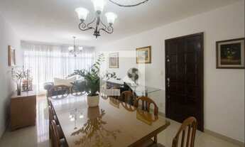 Imagem 2: Casa à Venda - Campo Belo, 5 Quartos, 200 m2