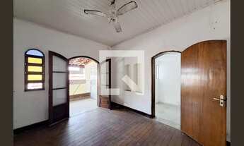 Imagem: Casa à Venda - Água Fria, 3 Quartos, 225