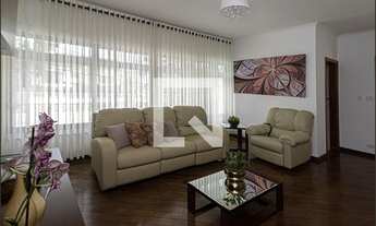 Imagem: Casa à Venda - Bosque da Saúde, 3 Quartos