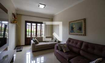 Imagem 2: Casa à Venda - Cidade São Francisco , 3 Quartos, 175 m2