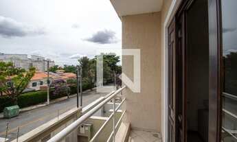 Imagem 6: Casa à Venda - Cidade São Francisco , 3 Quartos, 175 m2