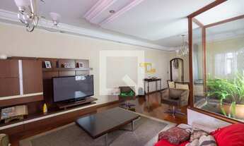 Imagem 2: Casa à Venda - Artur Alvim, 5 Quartos, 250 m2