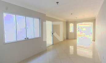 Imagem: Casa à Venda - Água Fria, 3 Quartos, 240