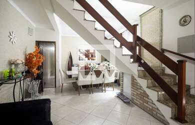 Imagem 5: Casa à Venda - Vila Carrão, 6 Quartos, 270 m2