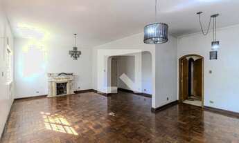 Imagem 3: Casa à Venda - Pacaembu, 3 Quartos, 477 m2