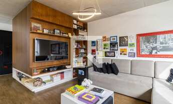 Imagem 2: Apartamento à Venda - Vila Olímpia, 2 Quartos, 74 m2