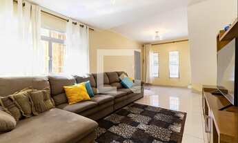 Imagem: Casa à Venda - Bosque da Saúde, 3 Quartos