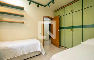 Imagem 9: Apartamento à Venda - Campo Belo, 3 Quartos, 240 m2