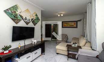 Imagem: Casa à Venda - Bosque da Saúde, 4 Quartos