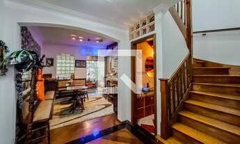 Imagem: Casa à Venda - Ipiranga, 4 Quartos, 360