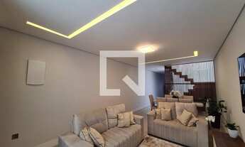 Imagem 2: Casa à Venda - Sapopemba, 3 Quartos, 222 m2