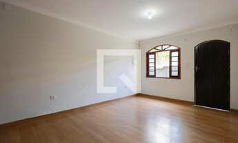 Imagem 4: Casa à Venda - Vila Amália, 3 Quartos, 500 m2