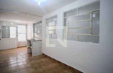 Imagem 3: Casa à Venda - Vila Guilhermina, 8 Quartos, 816 m2