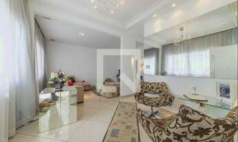 Imagem: Casa à Venda - Bosque da Saúde, 2 Quartos