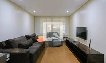 Imagem: Casa à Venda - Jaguaré, 6 Quartos, 250