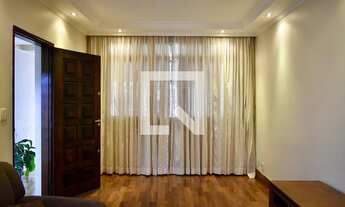 Imagem 2: Casa à Venda - Saúde, 4 Quartos, 170 m2