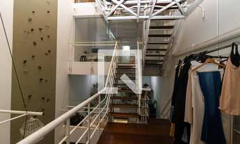 Imagem 7: Casa à Venda - Bom Retiro, 5 Quartos, 402 m2