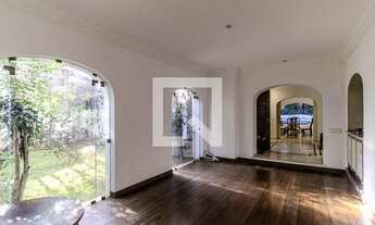 Imagem: Casa à Venda - Pacaembu, 5 Quartos, 600