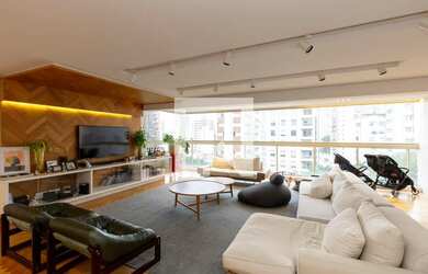 Imagem 5: Apartamento à Venda - Santa Cecília, 4 Quartos, 240 m2