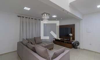 Imagem: Casa à Venda - Artur Alvim, 5 Quartos