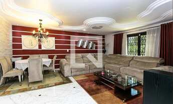 Imagem 2: Casa à Venda - Vila Carrão, 3 Quartos, 289 m2