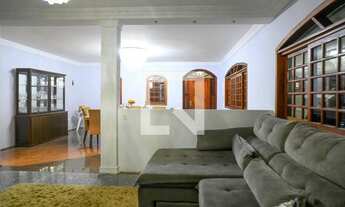 Imagem: Casa à Venda - Vila Liviero, 4 Quartos