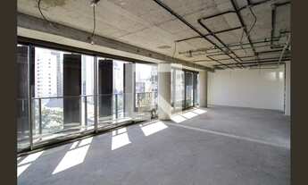 Imagem 3: Apartamento à Venda - Itaim Bibi, 3 Quartos, 209 m2