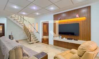 Imagem: Casa à Venda - Ipiranga, 4 Quartos, 227