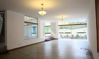 Imagem: Casa à Venda - Interlagos, 4 Quartos, 945