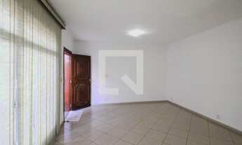 Imagem 4: Casa à Venda - Água Fria, 3 Quartos, 300 m2