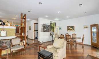 Imagem: Casa à Venda - Moema, 5 Quartos, 266 m2