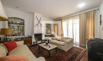 Imagem: Casa à Venda - Bosque da Saúde, 4 Quartos