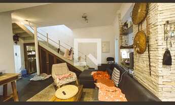 Imagem 2: Casa à Venda - Água Fria, 3 Quartos, 240 m2