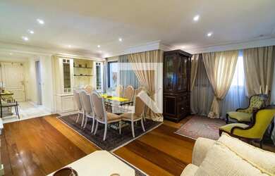 Imagem 2: Apartamento à Venda - Saúde, 2 Quartos, 200 m2