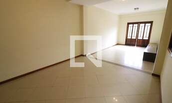 Imagem 2: Casa à Venda - Cidade São Francisco , 3 Quartos, 168 m2