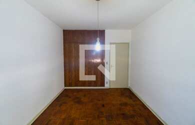 Imagem 7: Casa à Venda - Saúde, 3 Quartos, 418 m2