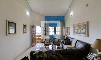 Imagem: Casa à Venda - Artur Alvim, 3 Quartos