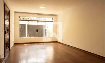 Imagem: Casa à Venda - Chácara Inglesa, 3 Quartos