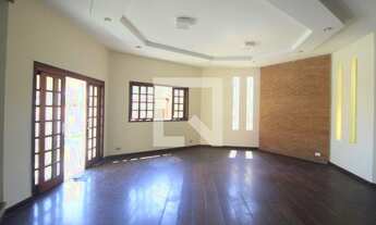 Imagem: Casa à Venda - Interlagos, 3 Quartos, 411