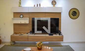 Imagem 3: Casa à Venda - Vila Carrão, 4 Quartos, 252 m2