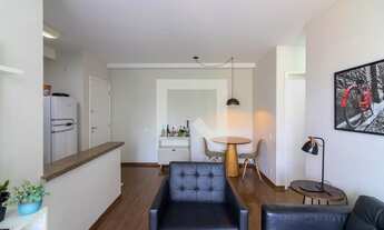 Imagem 2: Apartamento à Venda - Vila Olímpia, 2 Quartos, 64 m2