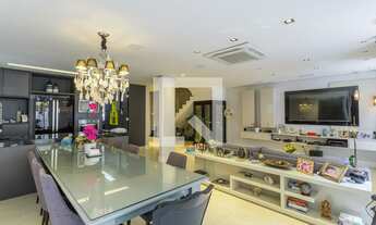 Imagem: Casa à Venda - Moema, 3 Quartos, 300 m2