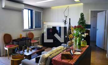 Imagem 3: Apartamento à Venda - Saúde, 2 Quartos, 135 m2