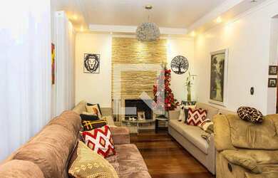 Imagem 2: Casa à Venda - Jardim Santa Helena, 4 Quartos, 300 m2